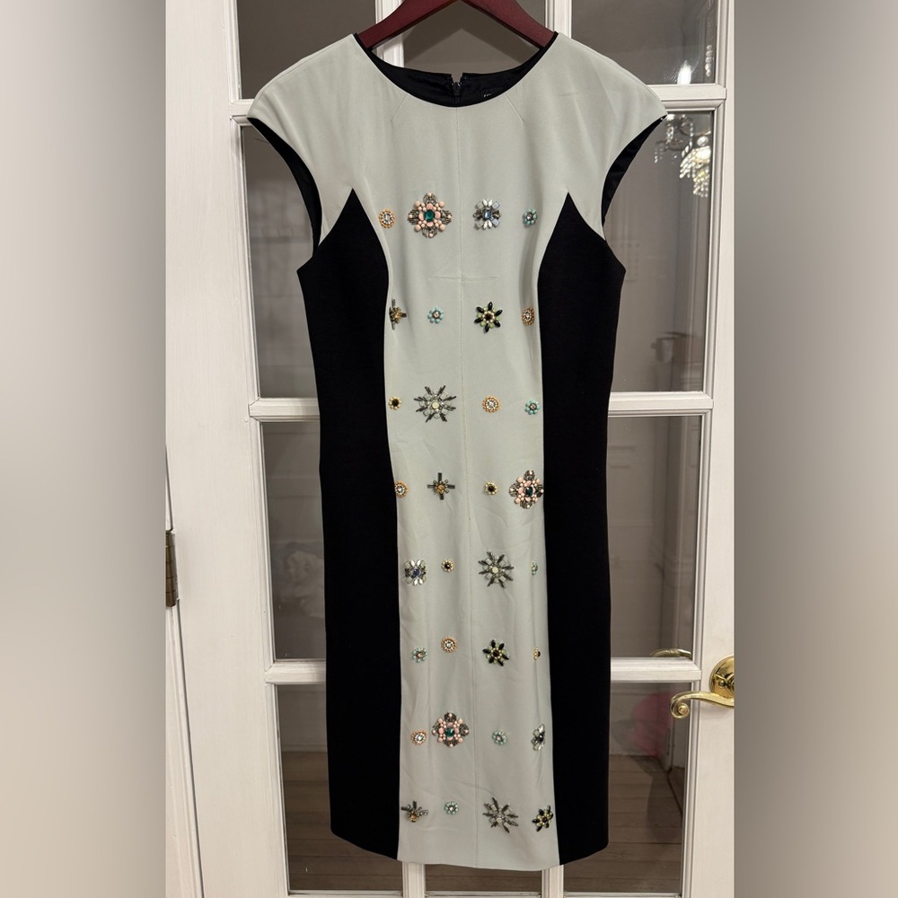 KAREN MILLEN Women's Embellished Detail Color Block Cap Sleeve Dress Size 6